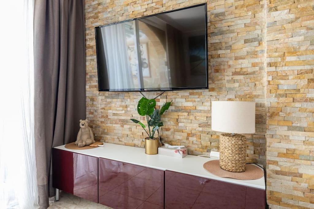 Beachfront Private Apartment In Pueblo Torviscas Sunset Harbour 阿德耶 外观 照片