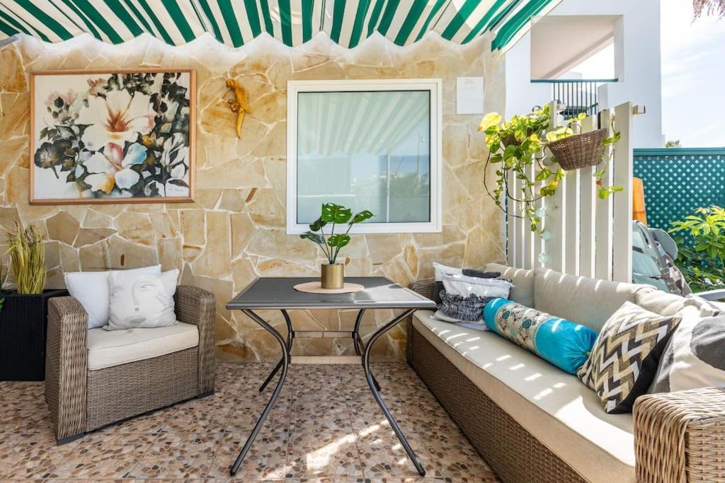 Beachfront Private Apartment In Pueblo Torviscas Sunset Harbour 阿德耶 外观 照片